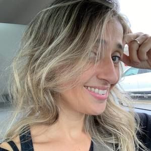 Meet your Posher, Valeria